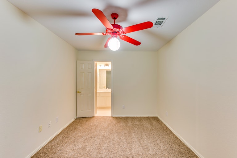 Photo 29 of 34 - 1422 Tascosa Ct, Allen, TX 75013