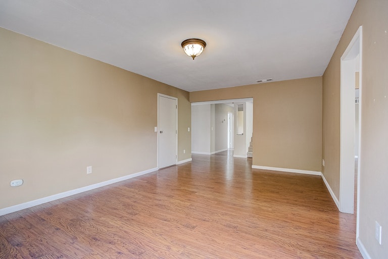 Photo 21 of 35 - 8208 Newbridge Way, Citrus Heights, CA 95610