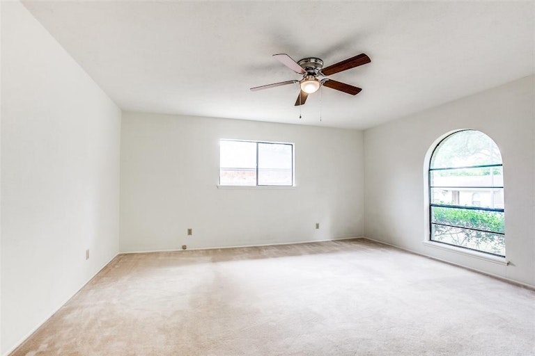 Photo 20 of 25 - 6006 Excalibur Dr, Garland, TX 75044