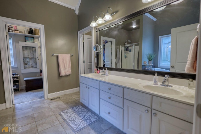 Photo 36 of 57 - 195 River Cove Mdws, Social Circle, GA 30025