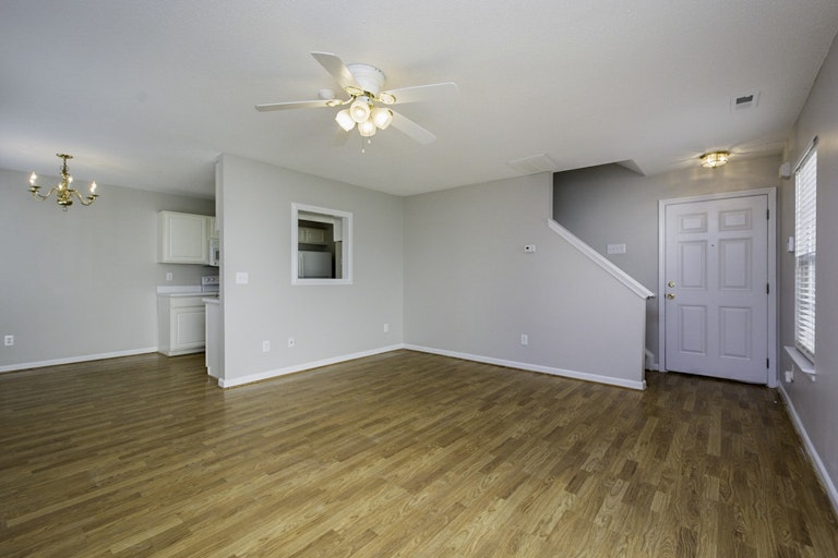 Photo 7 of 16 - 7525 Brighton Hill Ln, Raleigh, NC 27616