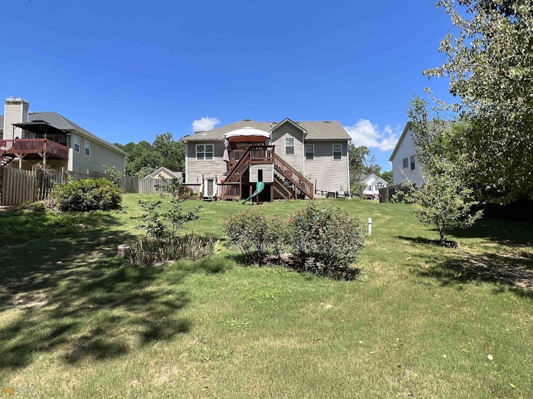 Photo 4 of 36 - 4071 Elk Run Trl, Douglasville, GA 30135