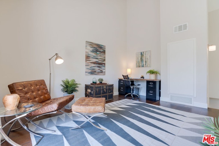 Photo 27 of 41 - 4342 Redwood Ave Unit C308, Marina Del Rey, CA 90292