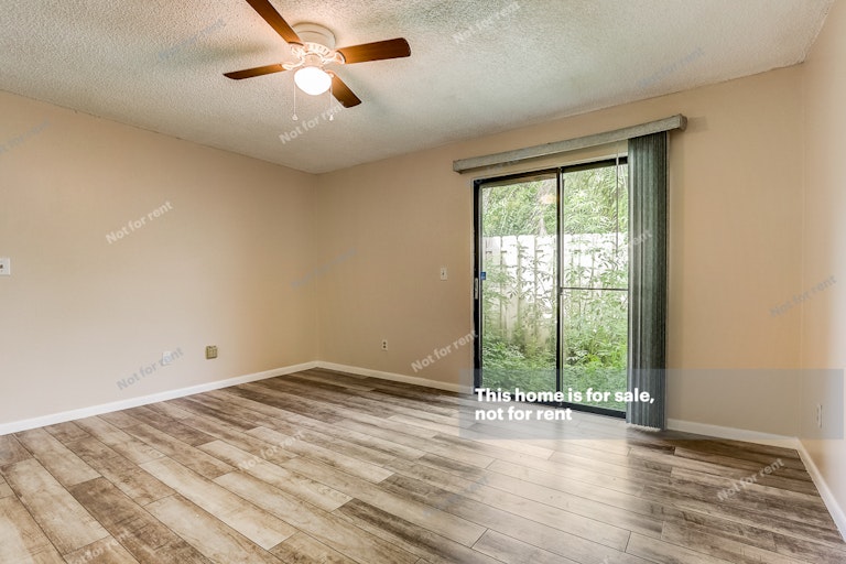 Photo 20 of 30 - 8362 Sunflower Ct, Jacksonville, FL 32244