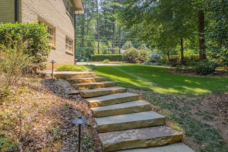 Photo 71 of 82 - 5437 Smoke Rise Dr, Stone Mountain, GA 30087