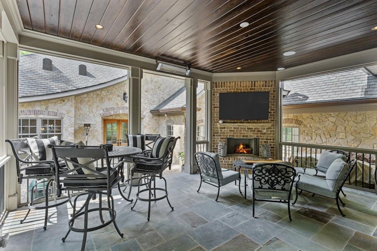 Photo 51 of 77 - 4268 Woodland Brook Dr SE, Atlanta, GA 30339