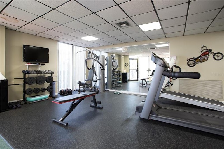 Photo 29 of 32 - 6295 Bahia Del Mar Cir #213, Saint Petersburg, FL 33715
