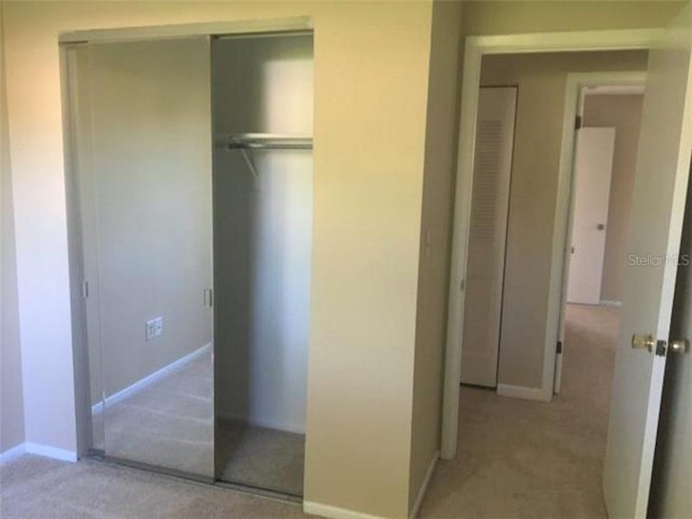 Photo 13 of 24 - 4675 Neptune Dr SE, Saint Petersburg, FL 33705