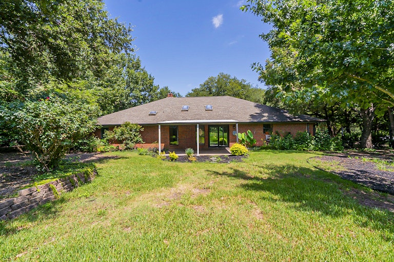 Photo 23 of 25 - 616 Pecan Creek Dr, Sunnyvale, TX 75182