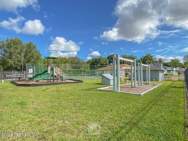Photo 34 of 42 - 11981 Harbour Cove Dr S, Jacksonville, FL 32225