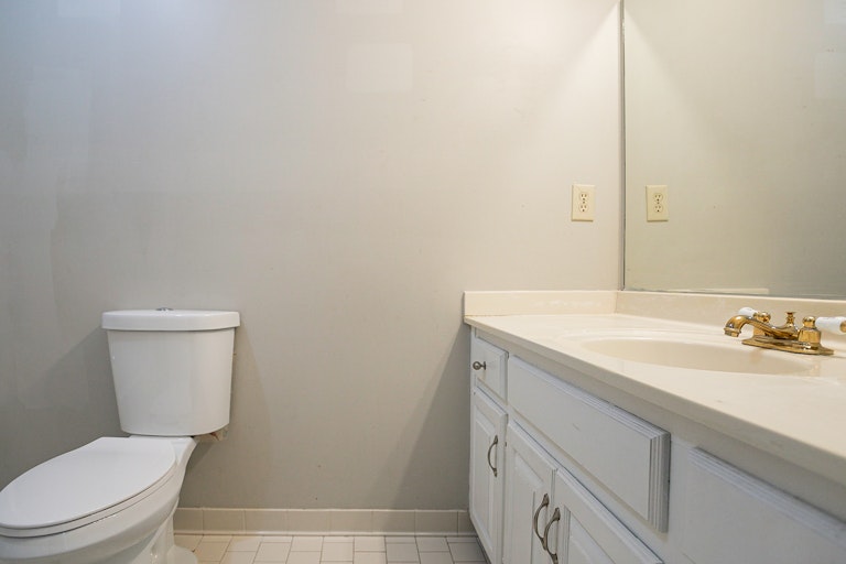 Photo 24 of 28 - 2511 Deer Isle Cv, Lawrenceville, GA 30044