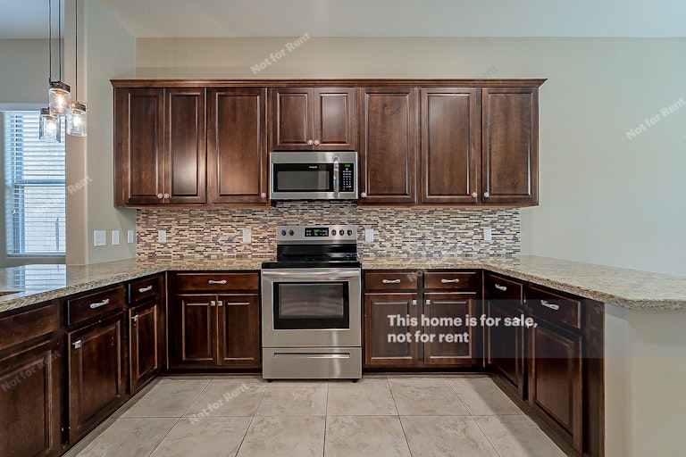 Photo 4 of 17 - 9859 N Howling Wolf Rd, Marana, AZ 85653