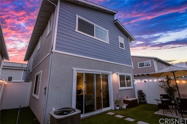Photo 3 of 35 - 13412 N Manzanillo Ln, Sylmar, CA 91342