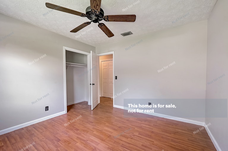 Photo 30 of 35 - 2590 Aquarius Rd, Orange Park, FL 32073