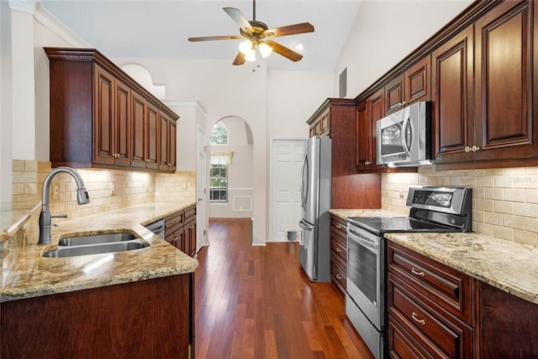 Photo 20 of 52 - 1045 Torchwood Dr, Deland, FL 32724