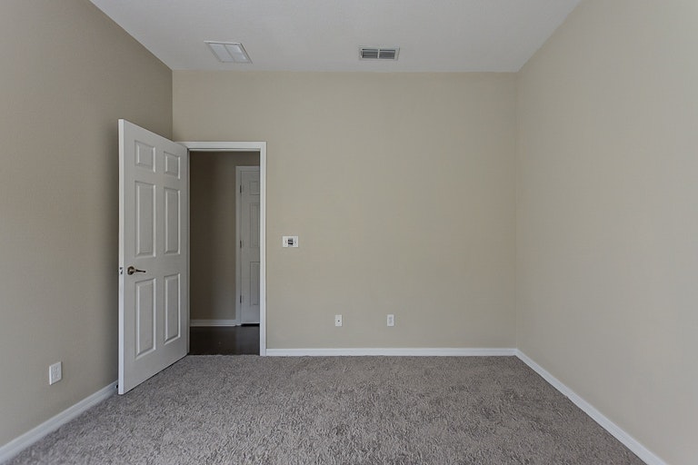 Photo 11 of 20 - 1157 Maplebrook Dr, Lake Alfred, FL 33850