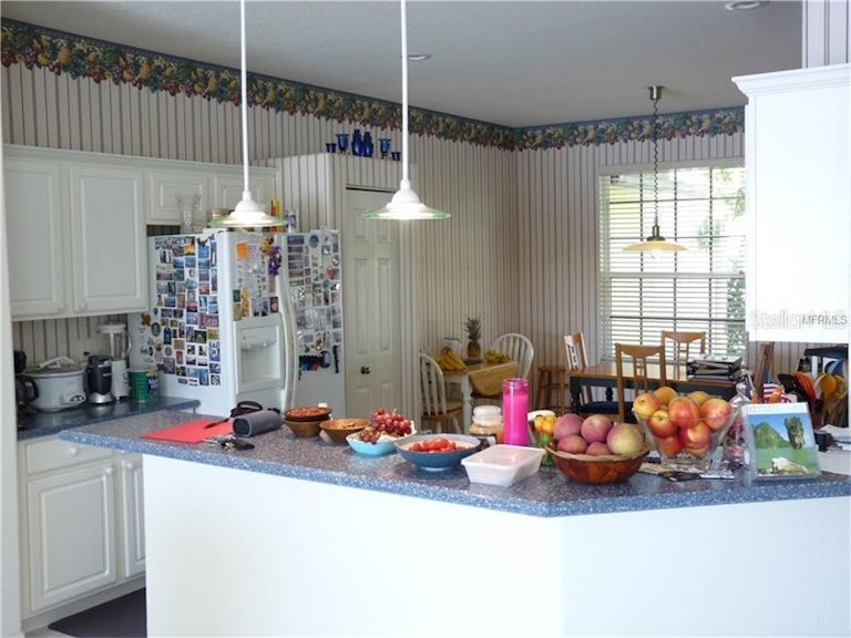 Photo 5 of 19 - 3320 Songbird Ln, Lakeland, FL 33811