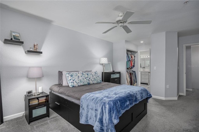 Photo 20 of 35 - 850 S Tamiami Trl #522, Sarasota, FL 34236
