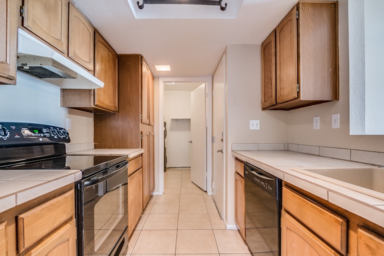 Photo 6 of 23 - 2929 E Broadway Rd #91, Mesa, AZ 85204