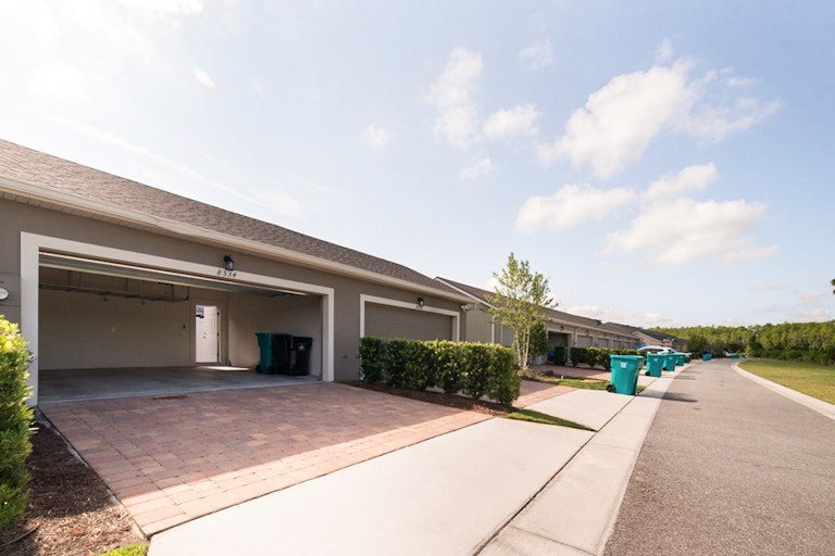 Photo 6 of 18 - 8534 Vedder Ln, Orlando, FL 32832