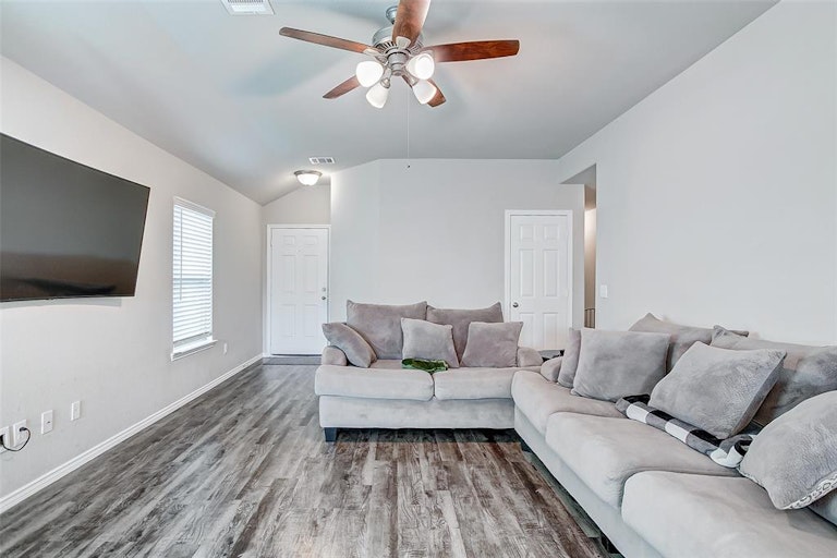 Photo 31 of 42 - 23330 Dovetail Colony Ct, Katy, TX 77493