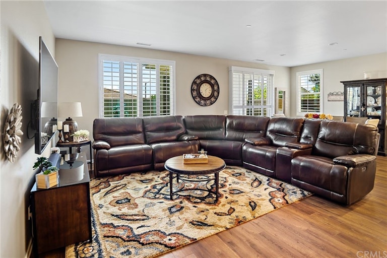 Photo 6 of 24 - 30573 Arrow Leaf Ln, Murrieta, CA 92563