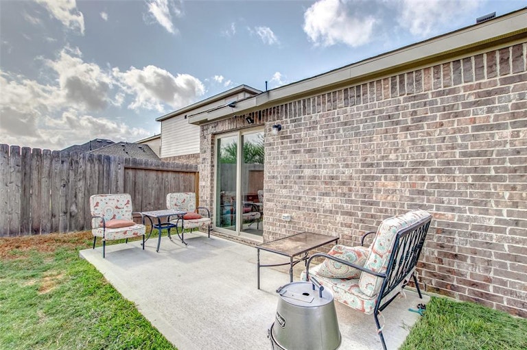 Photo 37 of 42 - 23330 Dovetail Colony Ct, Katy, TX 77493