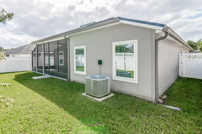 Photo 25 of 25 - 167 Brentley Ln, Orange Park, FL 32065