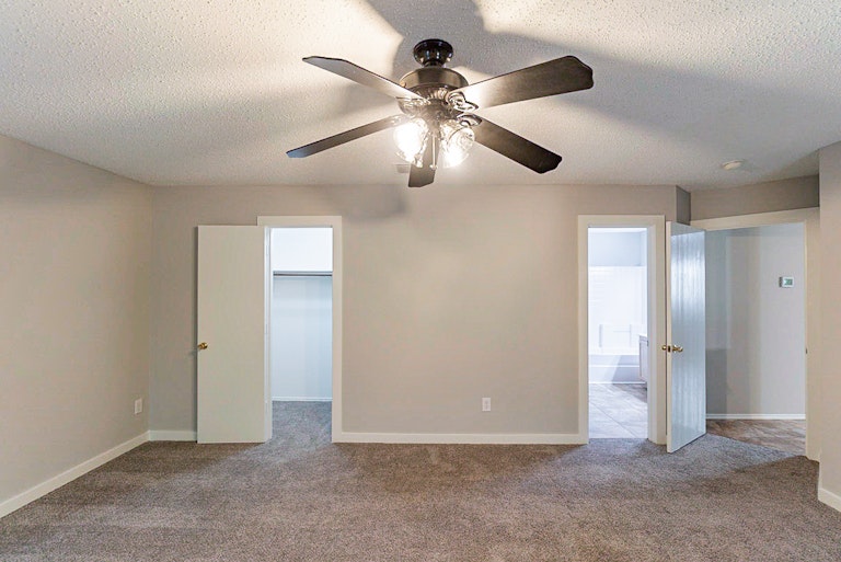 Photo 20 of 34 - 7813 Shoal Bnd, Denton, TX 76210