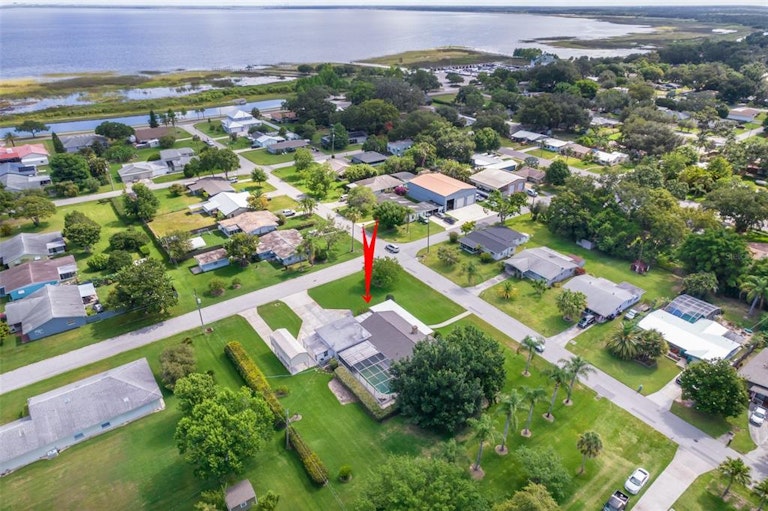 Photo 7 of 38 - 304 Kentucky Ave, Saint Cloud, FL 34769