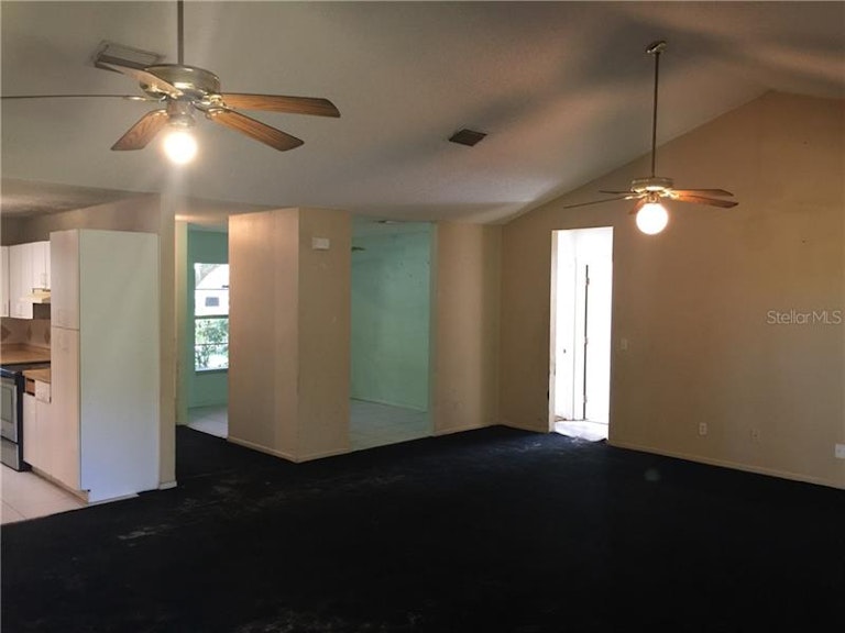 Photo 5 of 24 - 1040 31st St E, Palmetto, FL 34221