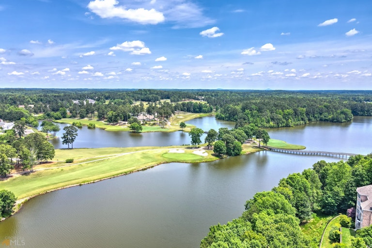 Photo 25 of 32 - 3001 Fairway Dr, Villa Rica, GA 30180