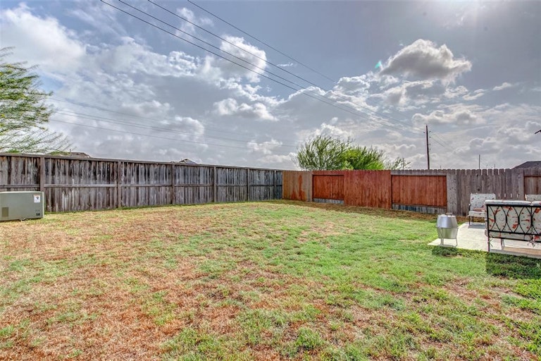 Photo 39 of 42 - 23330 Dovetail Colony Ct, Katy, TX 77493