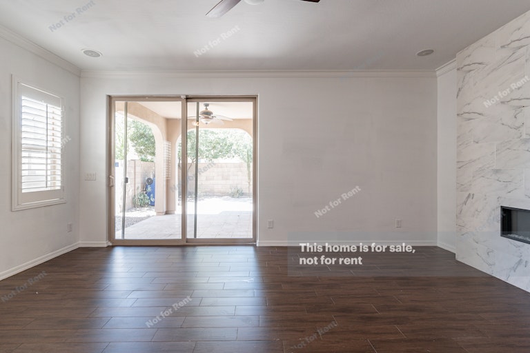 Photo 14 of 25 - 231 E Indigo Dr, Chandler, AZ 85286