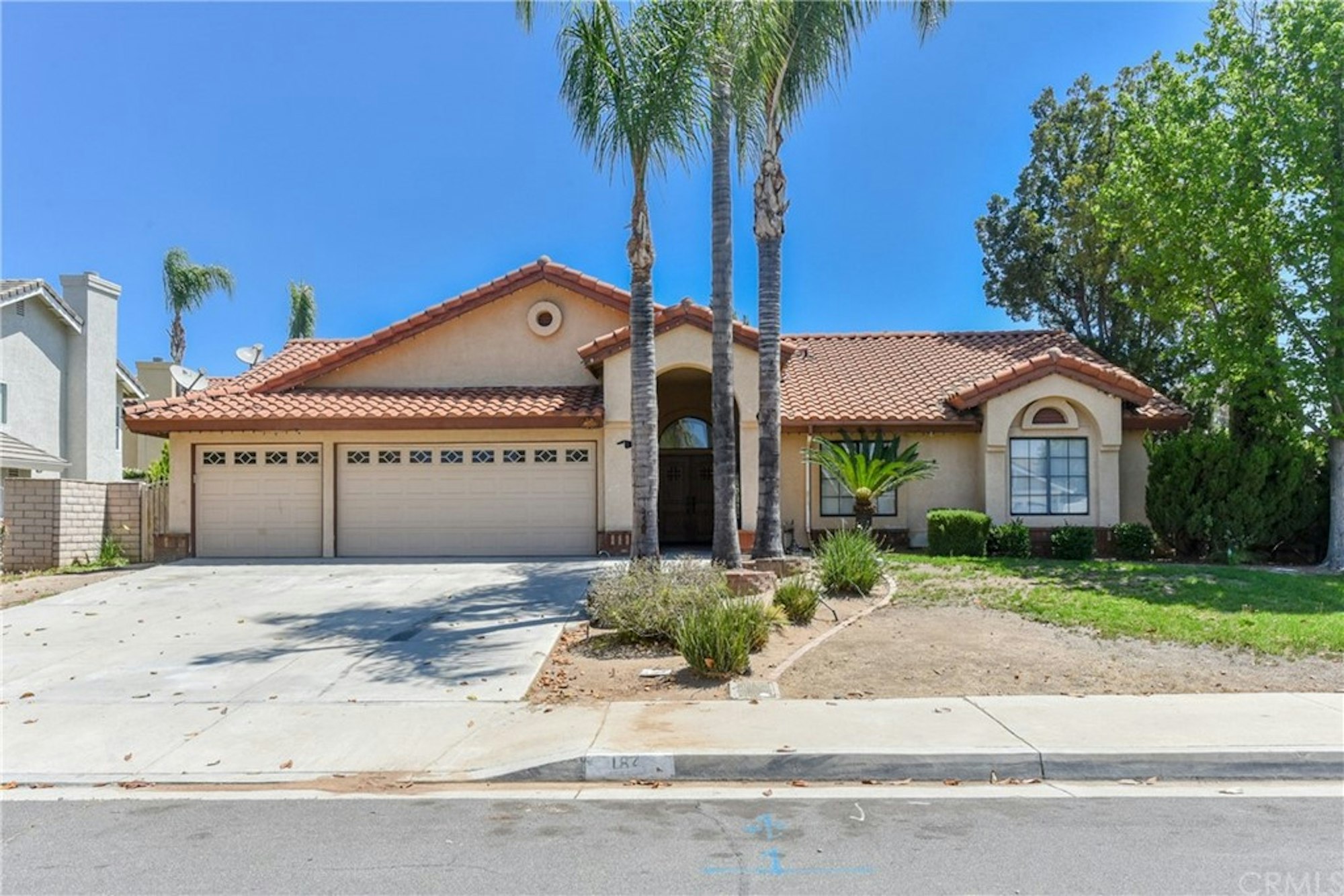 Photo 1 of 46 - 184 Cannon Rd, Riverside, CA 92506