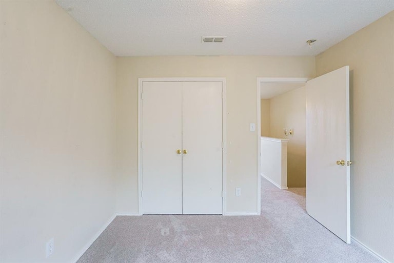 Photo 15 of 19 - 2553 Big Spring Dr, Fort Worth, TX 76120