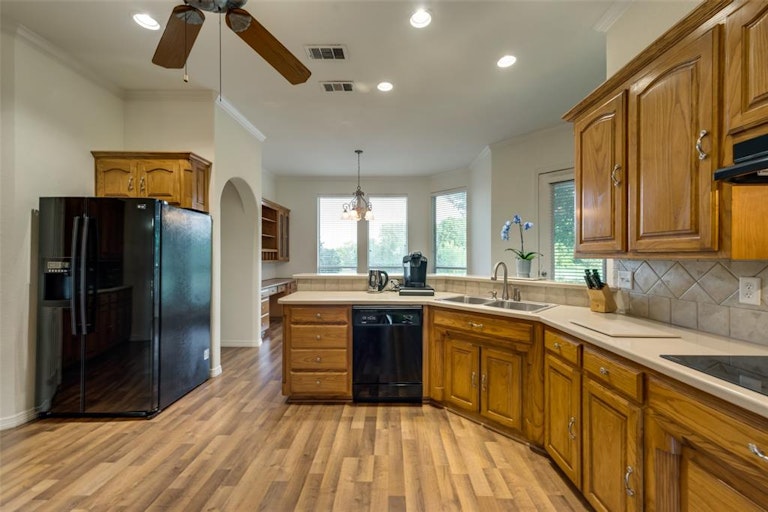 Photo 13 of 35 - 10723 E Clover Ln, Forney, TX 75126