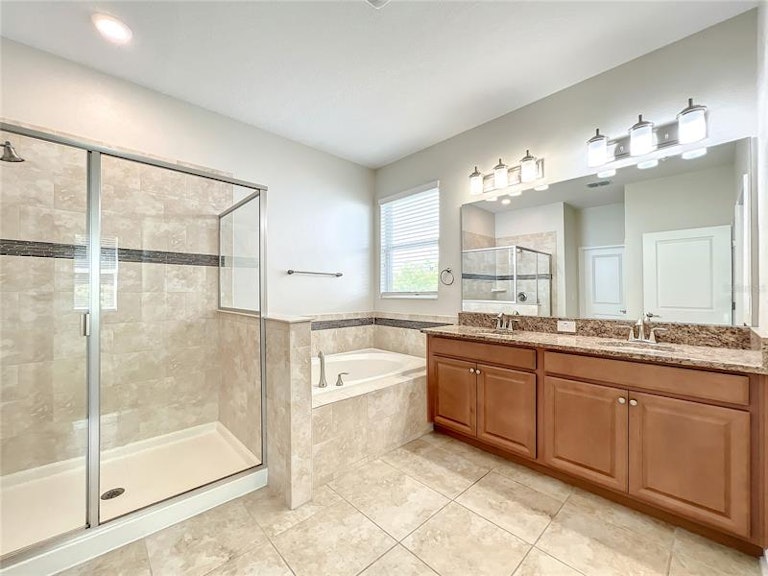 Photo 20 of 41 - 10517 Authors Way, Orlando, FL 32832