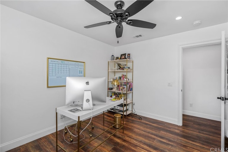Photo 15 of 39 - 7112 Elmhurst Ave, Rancho Cucamonga, CA 91701