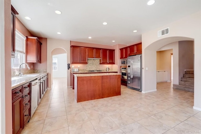 Photo 17 of 61 - 31916 Corte San Pablo, Winchester, CA 92596