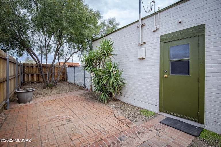 Photo 37 of 43 - 1548 E 9th St, Tucson, AZ 85719