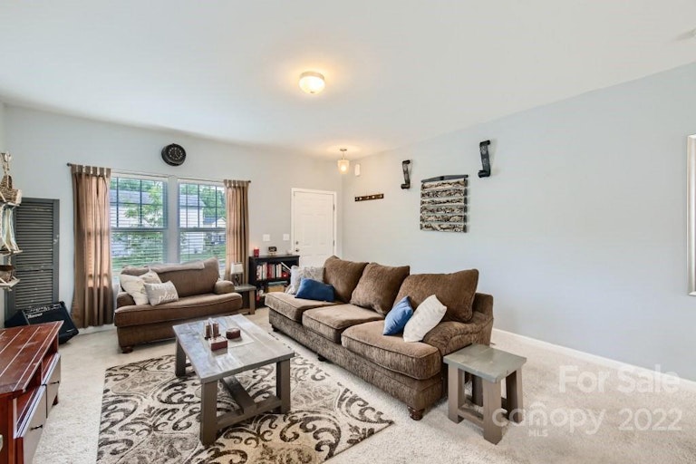 Photo 7 of 33 - 649 Cliffs Inn Cir, Charlotte, NC 28214