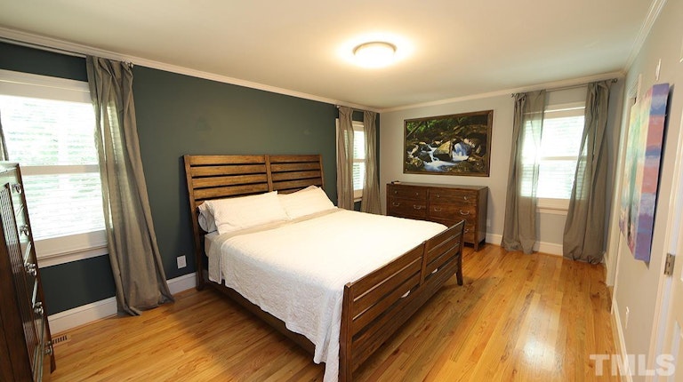 Photo 7 of 15 - 6316 Gainsborough Dr, Raleigh, NC 27612