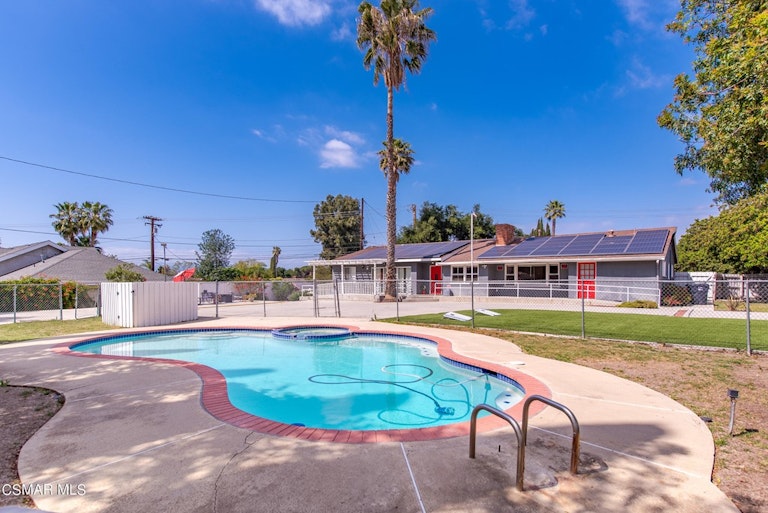 Photo 34 of 54 - 982 E Janss Rd, Thousand Oaks, CA 91360