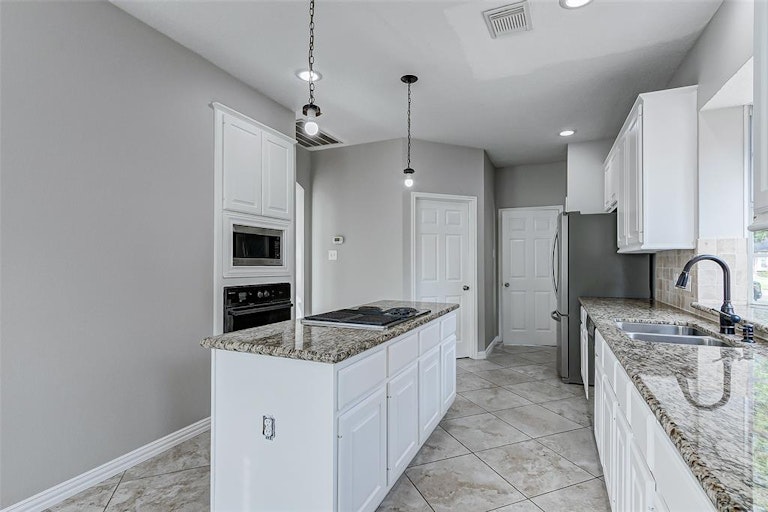 Photo 13 of 50 - 3115 Clear Water Park Dr, Katy, TX 77450