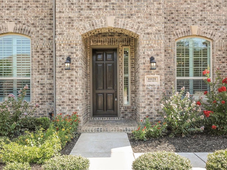 Photo 39 of 39 - 11121 Smoky Oak Ct, Argyle, TX 76226