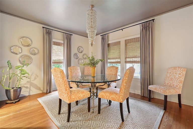 Photo 7 of 49 - 2203 University Blvd, Houston, TX 77030