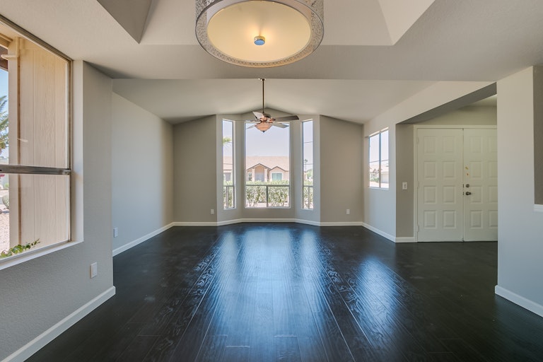 Photo 2 of 26 - 3939 E Waltann Ln, Phoenix, AZ 85032