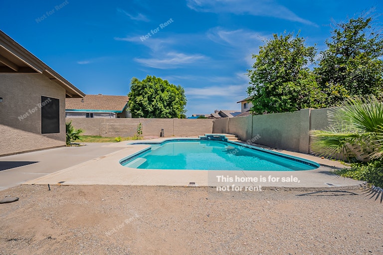 Photo 27 of 28 - 6433 W Beverly Ln, Glendale, AZ 85306