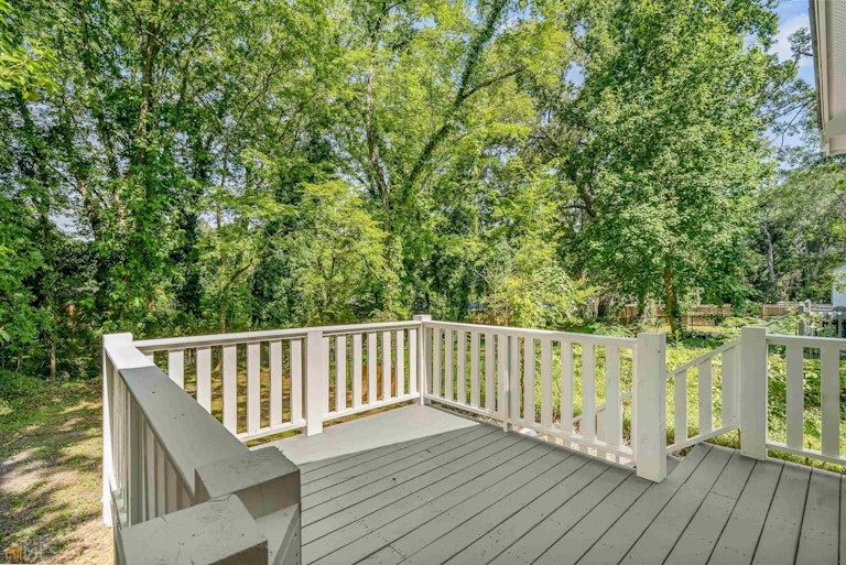 Photo 23 of 28 - 710 S Grand Ave NW, Atlanta, GA 30318